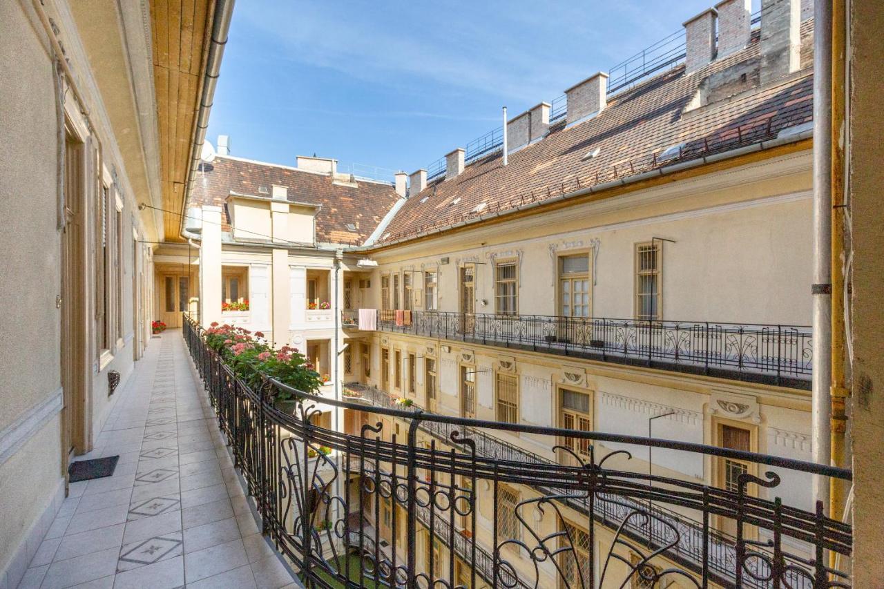 H29 Vivien Apartman Apartment Budapest Exterior photo